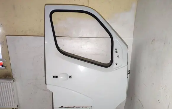 Opel Movano B Front door 801100016R