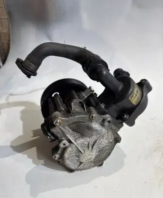 BMW 3 E46 Power steering pump 7500335