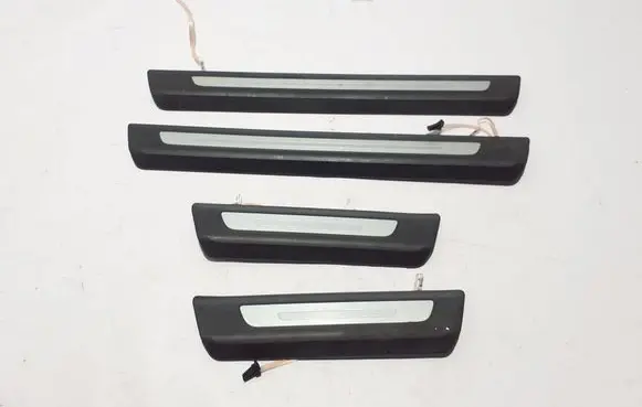 Audi Q7 4M Front sill trim cover
