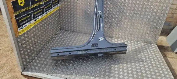 Ford Ecosport Pillar (middle) 