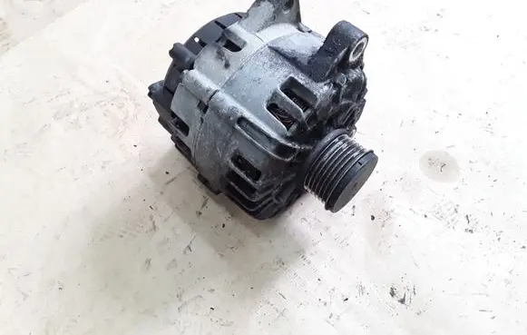 Peugeot 5008 Generator/alternator 9665617780 2605546A TG15C134