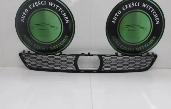 BMW 5 G30 G31 Front bumper lower grill 15067010