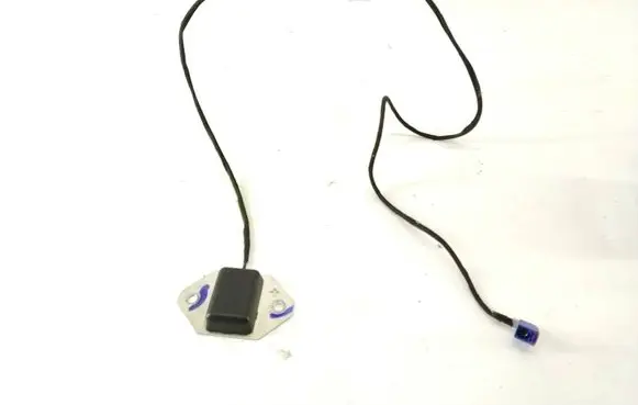 Fiat Freemont Aerial GPS antenna 05064187AA 005312482187AA