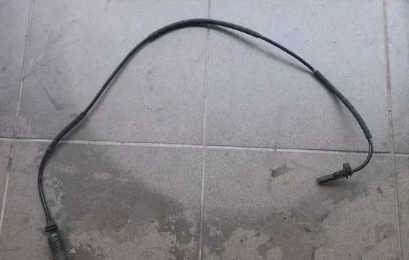 BMW 1 E82 E88 ABS rear brake sensor 676461002 PA66GF25 10071151693