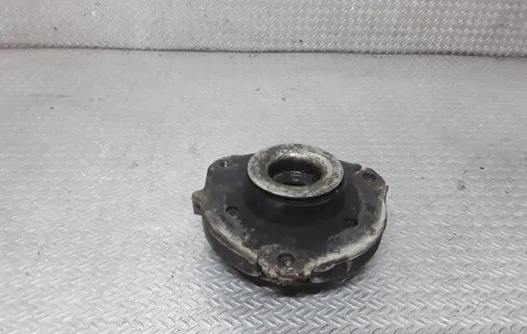Volkswagen PASSAT B6 Front upper strut mount 