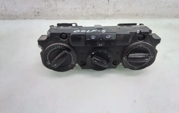 Volkswagen Golf V Climate control unit