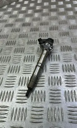 Volkswagen PASSAT B8 Fuel injector 04L130277AD 8R8PAI8