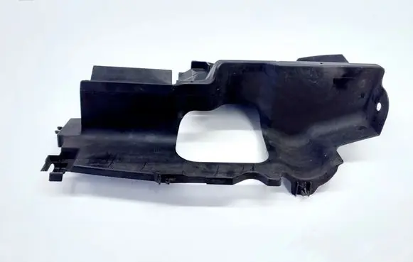 Toyota RAV 4 (XA40) Intercooler air guide/duct channel 1669136090 1669136100