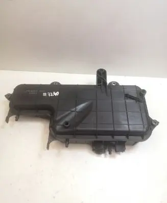 Vacuum air tank