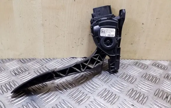 Ford Mondeo MK IV Accelerator throttle pedal 6G929F836SD