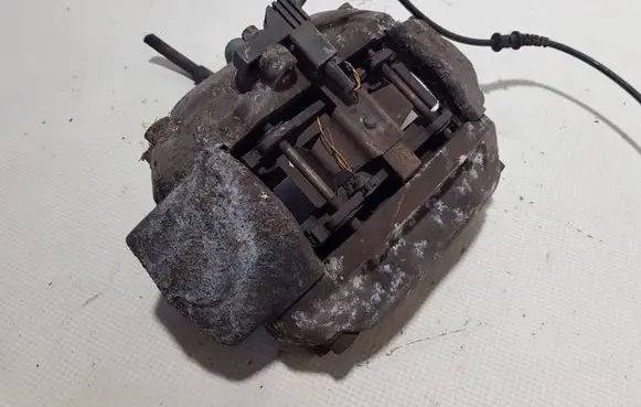 Mercedes-Benz SL R230 Front brake caliper ZACISKR230P