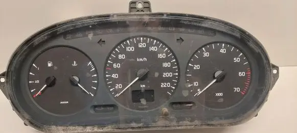 Renault Megane I Speedometer (instrument cluster) 7700847782
