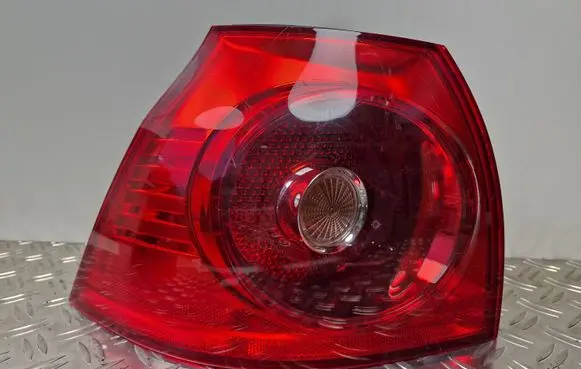 Volkswagen Golf V Rear/tail lights 1K6945095E