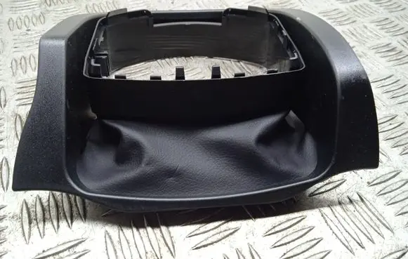 Steering wheel column trim