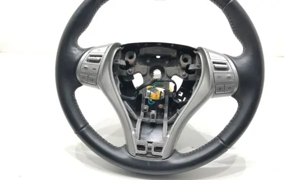 Nissan Pulsar Steering wheel 484303ZL2C
