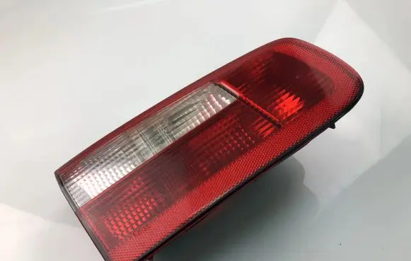 Renault Laguna II Tailgate rear/tail lights 8200002473