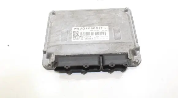 Skoda Fabia Mk1 (6Y) Engine control unit/module 03D906023B 5WP40421