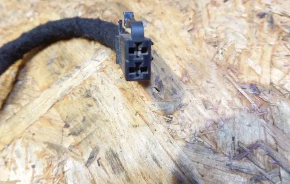 Volvo S40, V40 Front door wiring loom 106433
