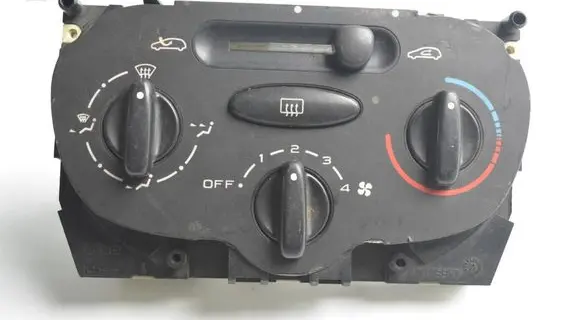 Peugeot 206 Air conditioner control unit module 1068901