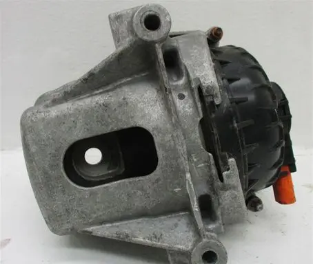 Audi Q7 4M Engine mount vacuum valve 