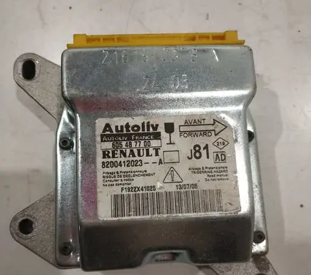 Renault Espace - Grand espace IV Airbag control unit/module 605487700 8200412023A 8200412023