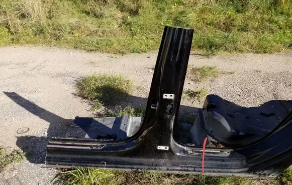 Audi A1 Pillar (middle) 