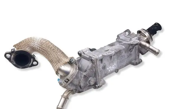 Land Rover Evoque II EGR valve cooler K4D39F464DB