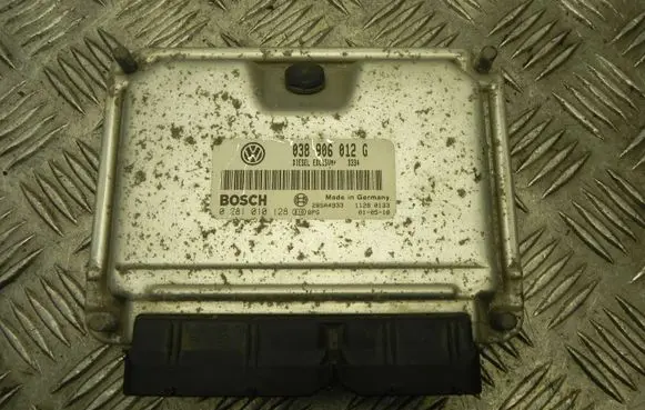 Skoda Octavia Mk1 (1U) Engine control unit/module 038906012G
