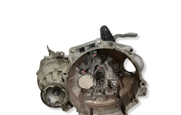 Volkswagen Touran II Manual 6 speed gearbox KWB