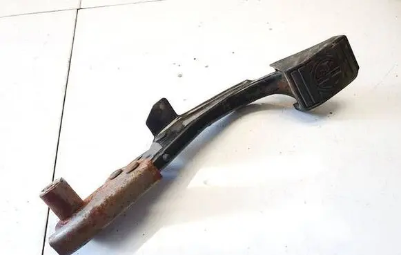 Alfa Romeo 159 Clutch pedal 