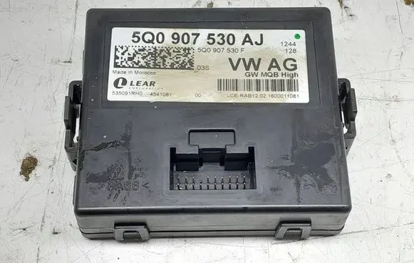 Audi A3 S3 8V Gateway control module 5Q0907530AJ 5Q0907530F