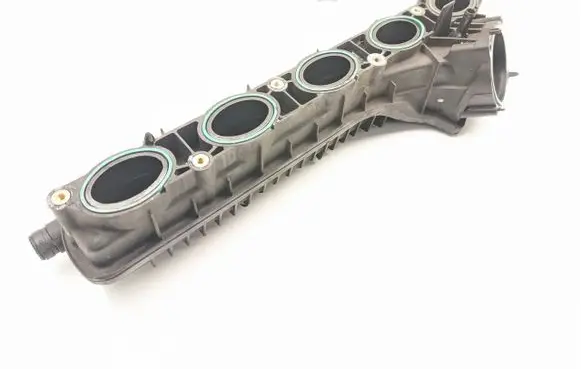 Mercedes-Benz C W204 Intake manifold 30646520