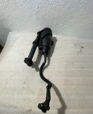 Opel Insignia A Oil breather separator 55575980 565581915 70367398