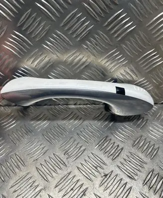 Hyundai Santa Fe Front door exterior handle