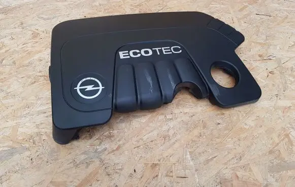 Opel Astra J Engine cover (trim)