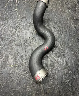 BMW 5 F10 F11 Intercooler hose/pipe BMR7