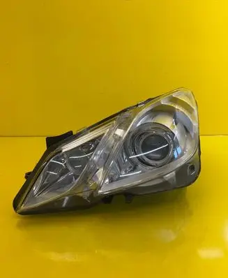 Mercedes-Benz E C207 W207 Headlight/headlamp A2078200159
