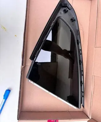 BMW 2 F44 Rear door window glass 51377483160