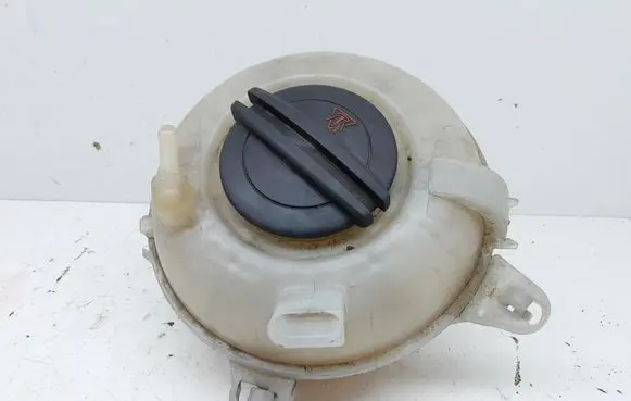 Coolant expansion tank/reservoir