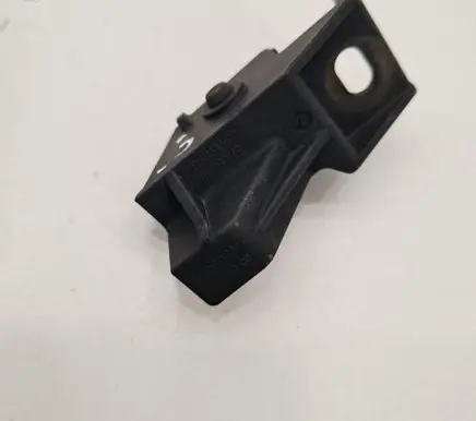 Mini One - Cooper Coupe R56 Radiator support slam panel bracket 2751341