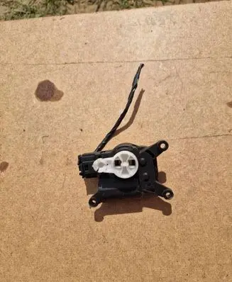 Peugeot Expert Air flap motor/actuator 3093719 A21900300 9309FT0