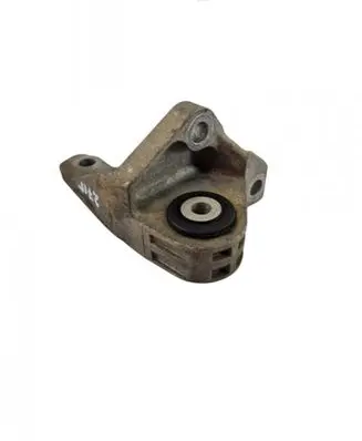 Engine mounting bracket