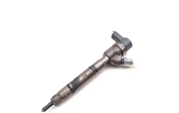 KIA Sportage Fuel injector 338002A800 0445110411