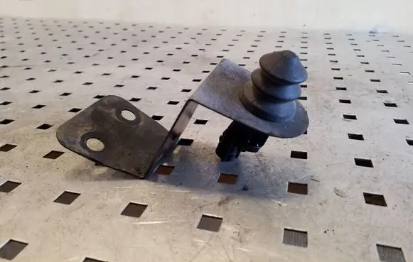 Subaru Outback Bonnet alarm switch sensor 