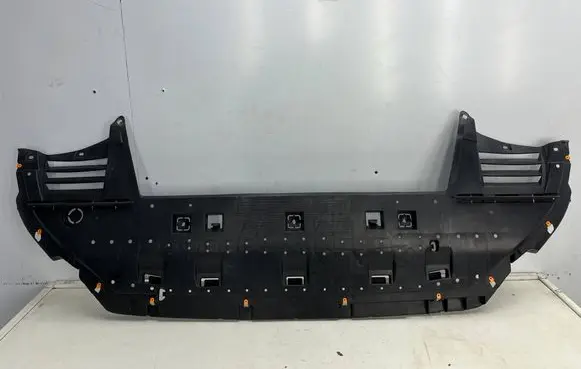 Front bumper skid plate/under tray
