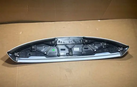 Renault Zoe Tailgate/trunk spoiler 960306120R
