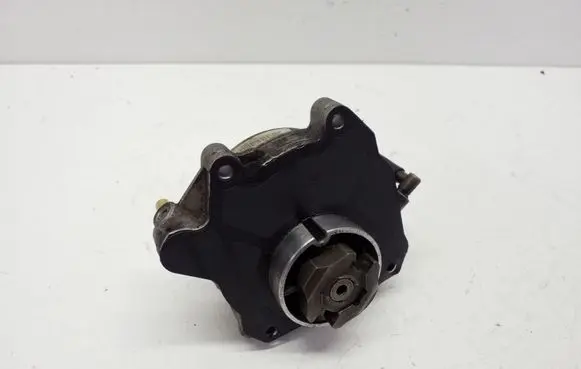Opel Insignia A Vacuum pump 55205446