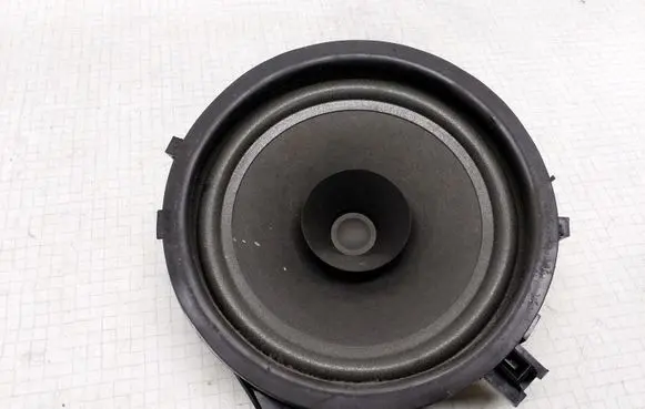Volvo V70 Rear door speaker 30679498 4913480233