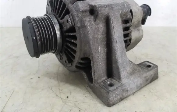 Volvo S40, V40 Generator/alternator 9472908