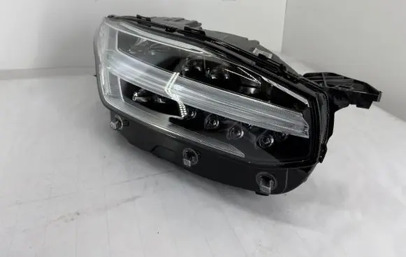 Volvo XC90 Headlight/headlamp 31656990 89910616 2L153520010